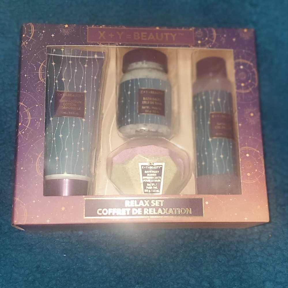 Xmas giftset🧿💖 Bath And Body Box 📦
